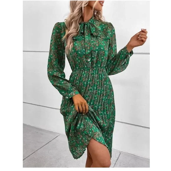 Haokeke Green Floral Long Sleeve Chiffon Pleated Midi Dress - M - Picture 4 of 16